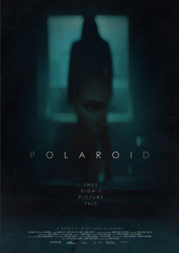 Polaroid (C)